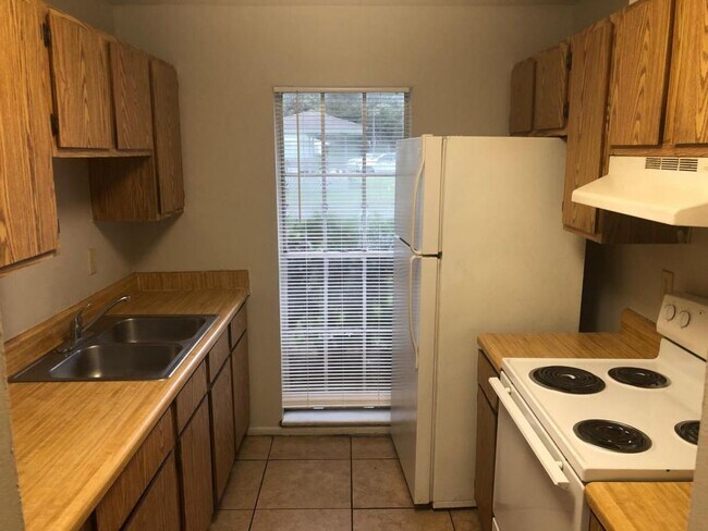 Foto del edificio - 39328 Greenmeadow Drive