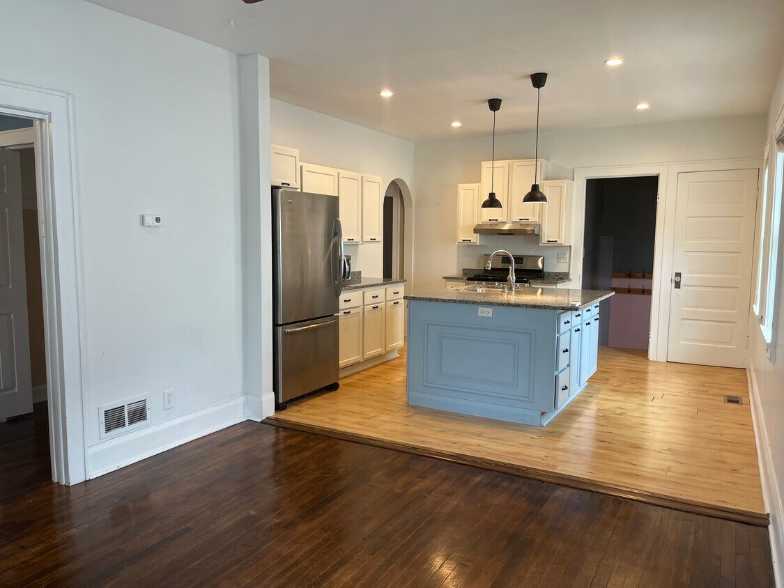 Stunning 3BR Home in Mt Pleasant! House for Rent in Mount Pleasant