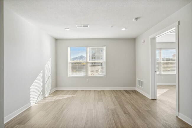 Foto del edificio - Residences at Fireclay II Senior