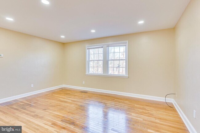 Foto del edificio - 2102 Suitland Terrace SE