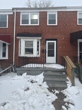 Building Photo - 7930 Kavanagh Rd