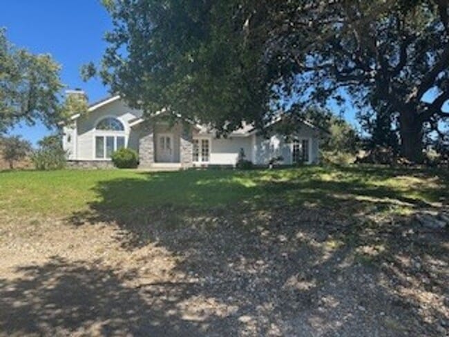 Building Photo - Beautiful Views and Private!!!