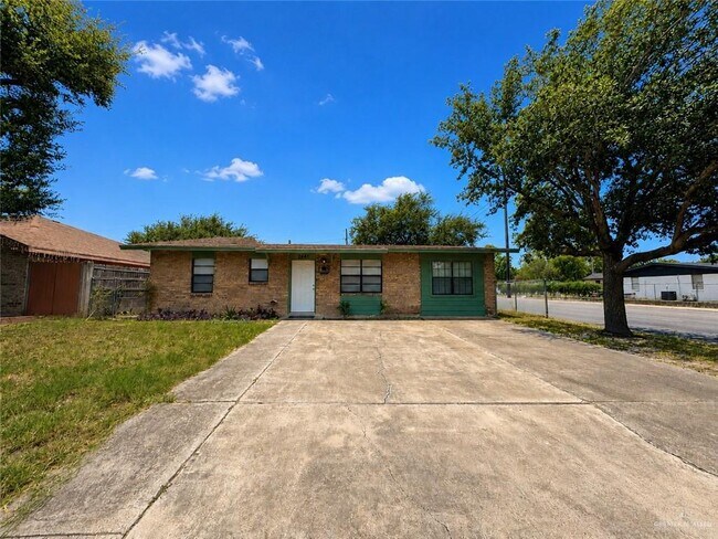 Foto del edificio - 21 Sycamore Ave