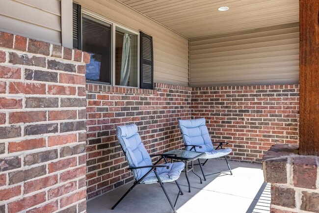 Building Photo - 607 E 420 S