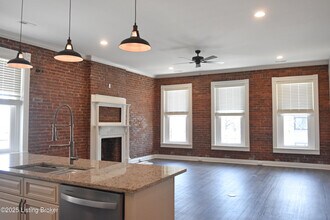 Building Photo - 177 Pope St