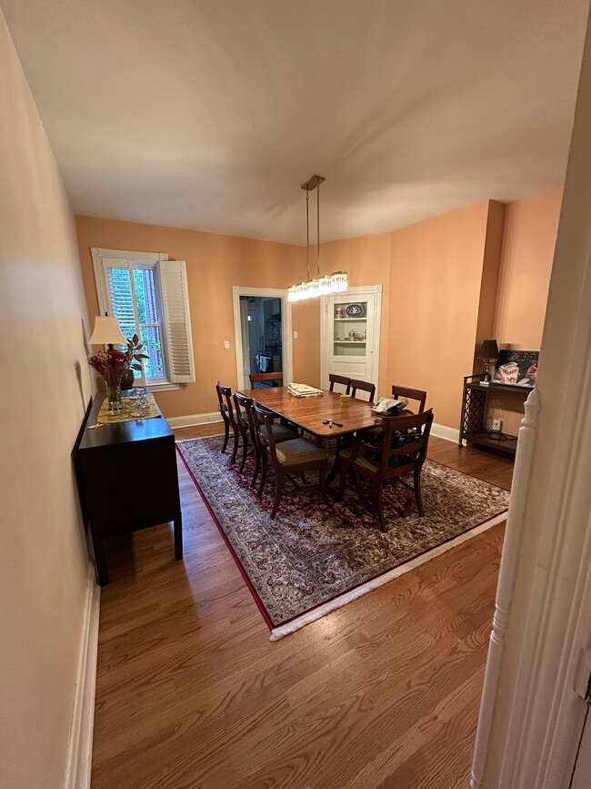 Building Photo - 248 46th St