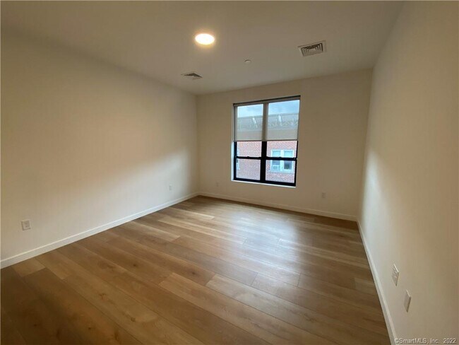 Foto del edificio - 104 Howe St