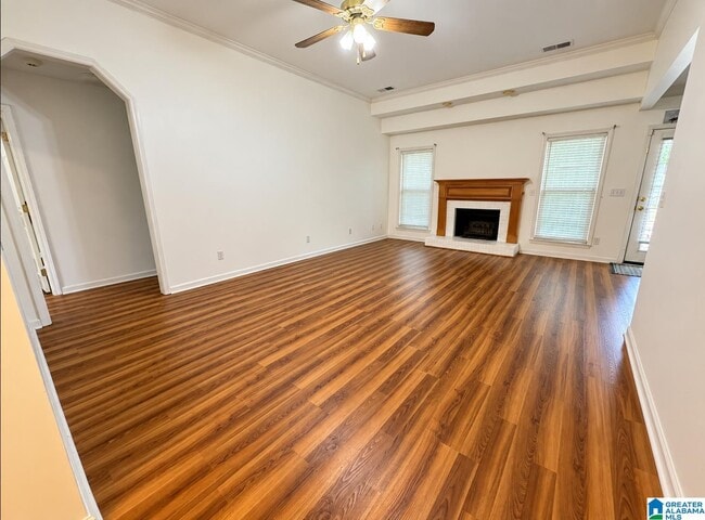 Building Photo - 1345 Moss Rose Ln