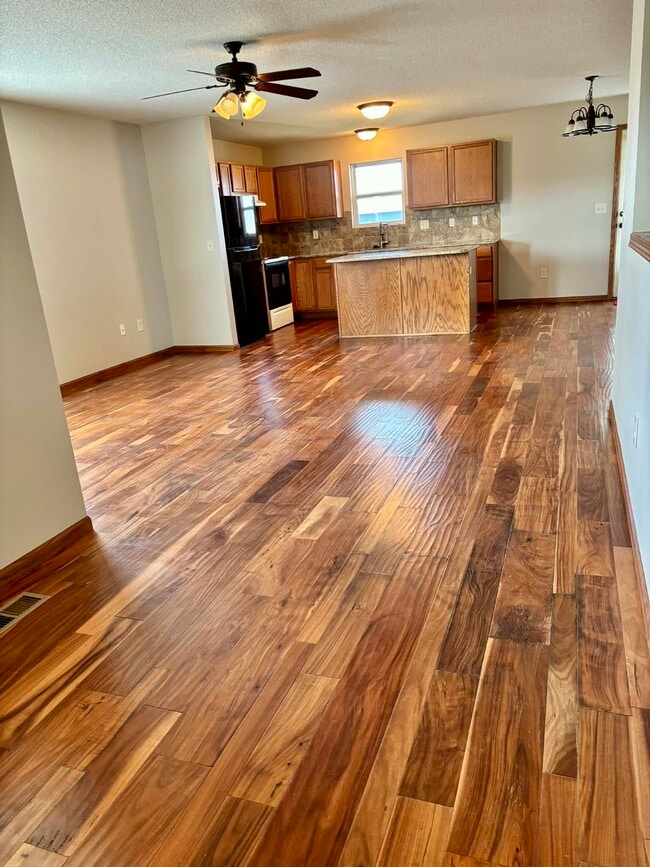 Building Photo - 2709 N Piatt Ave