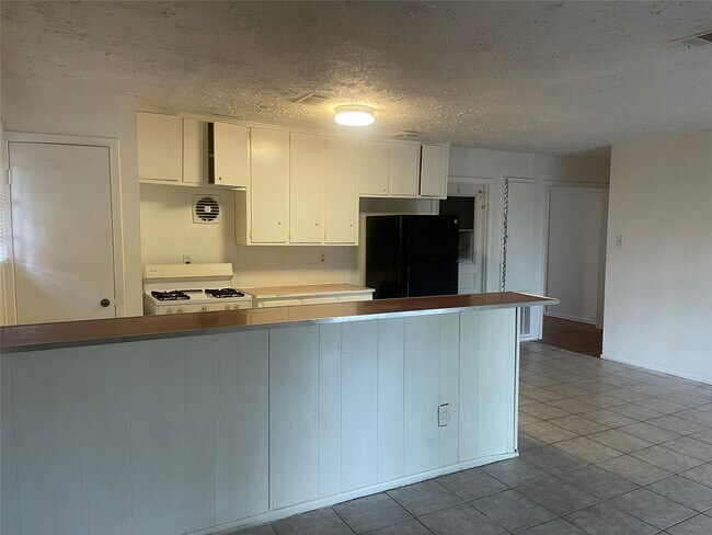 Foto del edificio - 6706 Glen Rock Dr