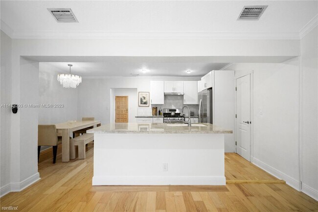 Building Photo - 2 br, 2 bath House - 141 NW 99th St
