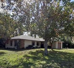 Building Photo - 805 Hemlock St Building Photo - 805 Hemlock St