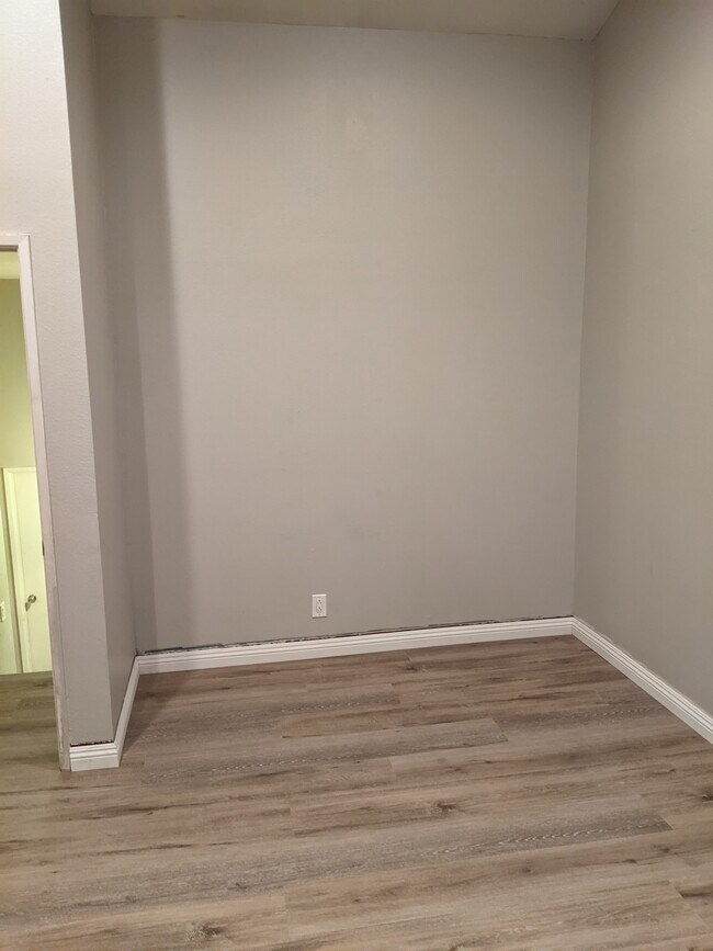 Foto del edificio - 8345 Amber Rose Ln