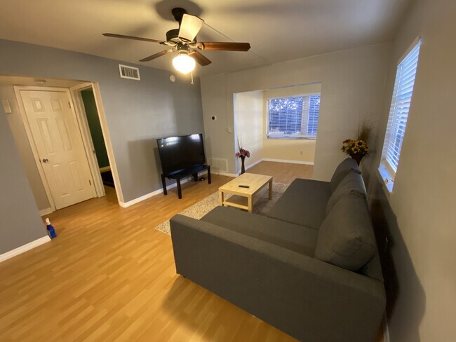 Foto del edificio - 3125 36th St N