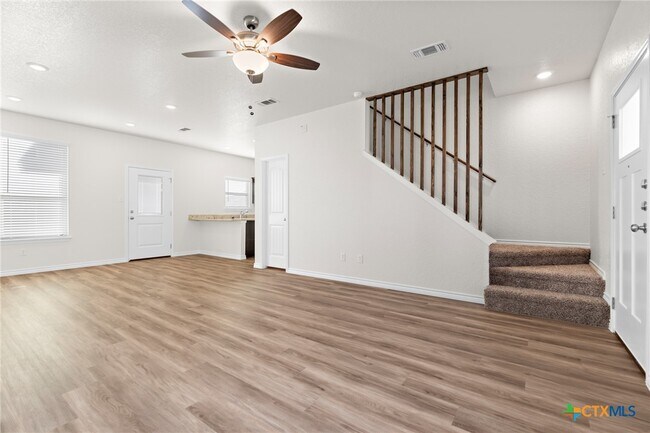 Building Photo - 106 Levi Ct