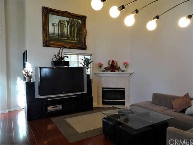 Building Photo - 273 S Arroyo Dr