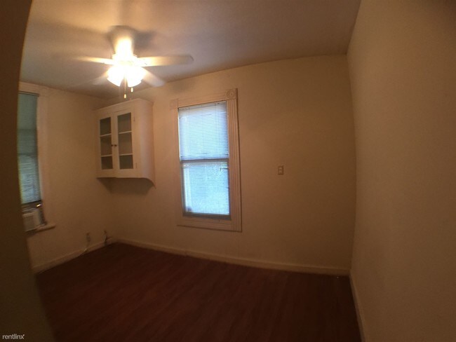 Foto del edificio - 2 br, 1 bath  - 908 W 22nd St D