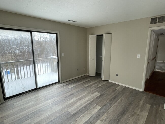 Building Photo - 1562 Mac Dr