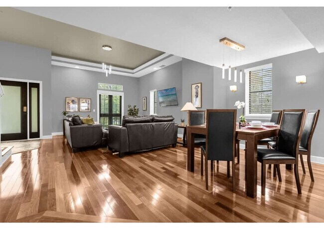 Foto del edificio - 8228 Cloisters Cres Ave