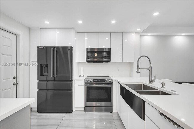 Foto del edificio - 5260 NW 11th St