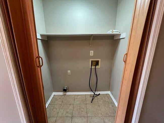 Foto del edificio - Renovated 3 Bedroom 2 Bath Home with 1 Car Garage!