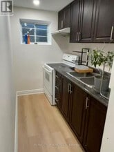 Building Photo - 71 Major Oak Terrace