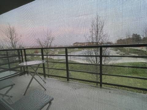 Building Photo - 10233 River Dr