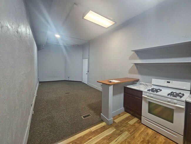 Foto del edificio - Studio Apartment Available for Rent