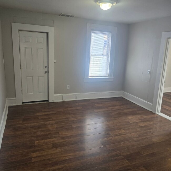 Foto del edificio - Auburn (186)