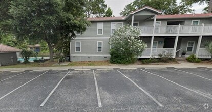 Building Photo - 2905 SW Archer Rd