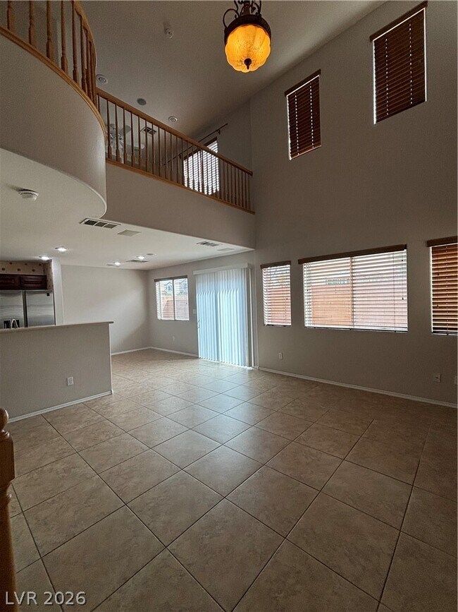 Building Photo - 10392 Lady Angela St