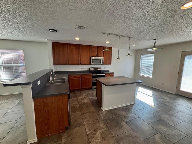 Foto del edificio - 653 Condor Trail