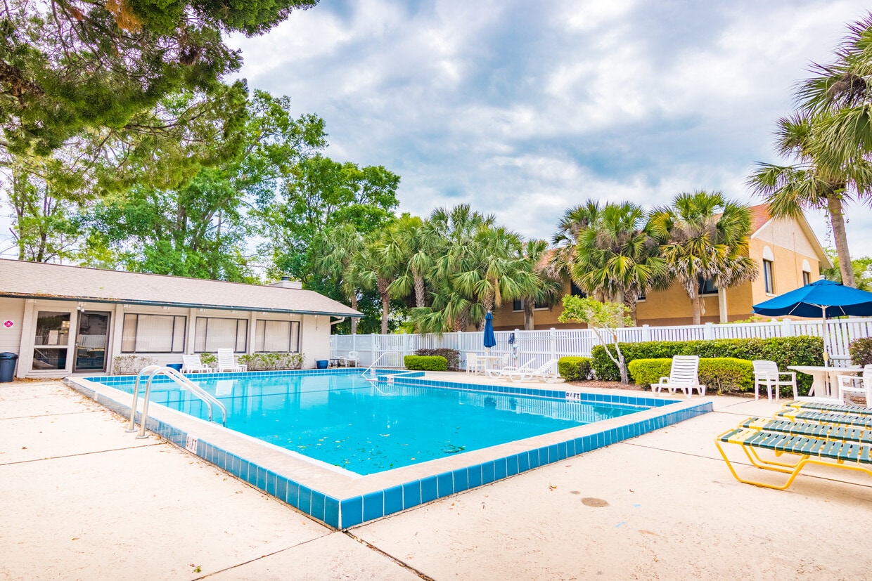 137 Crown Point Cir, Longwood, FL 32779 Townhome Rentals in Longwood