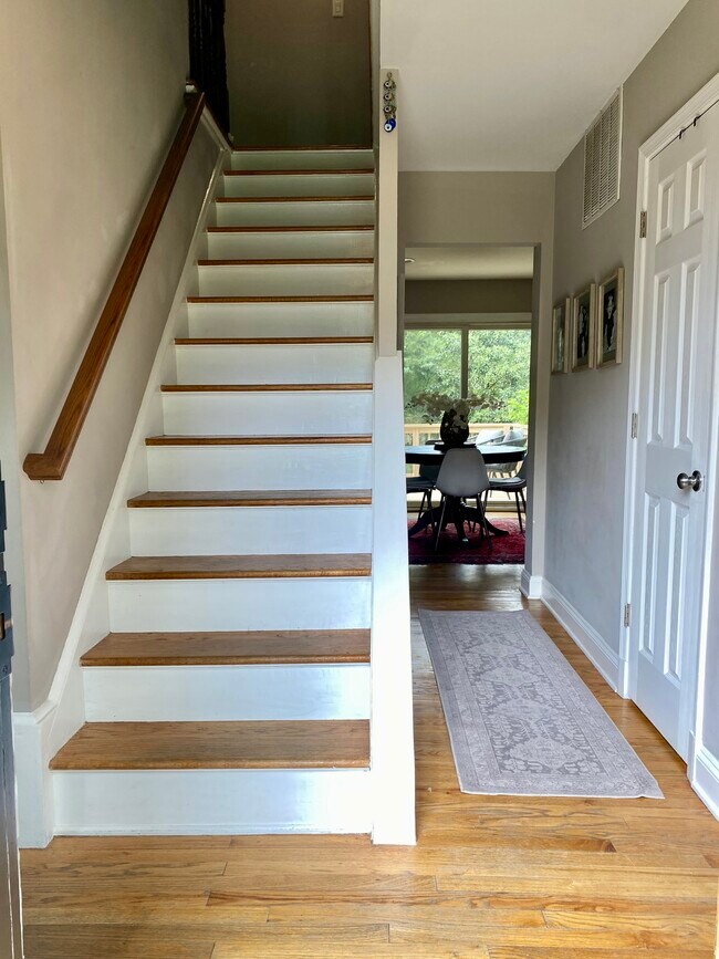 Building Photo - 5606 Farmwood Ct
