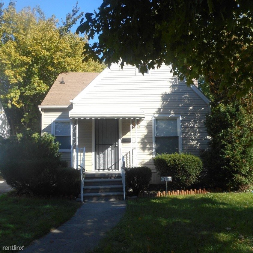 16574 Stahelin Ave, Detroit, MI 48219 House for Rent in Detroit, MI