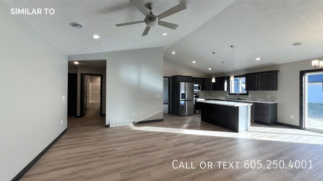 Building Photo - Sophisticated 3-Bedroom 2-Bath Home in Sio...