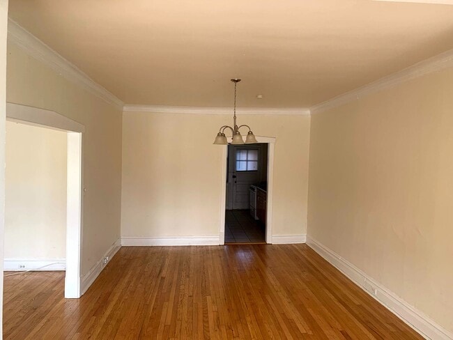 Interior Photo - Howard Beach Apartments