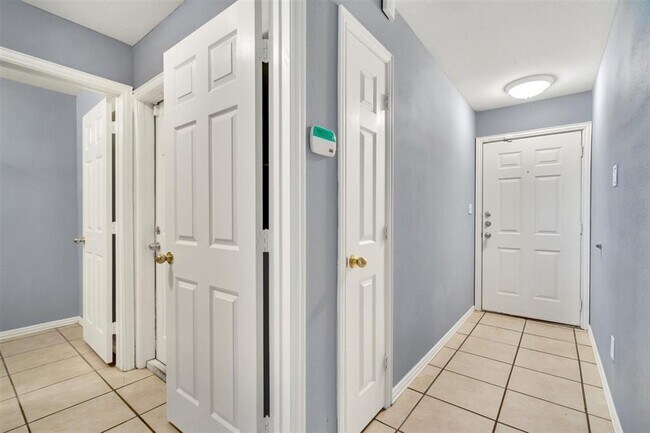 Building Photo - 4021 Preferred Pl