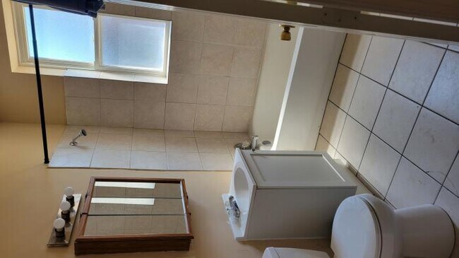 Foto del edificio - 4 bedroom in Chicago IL 60624