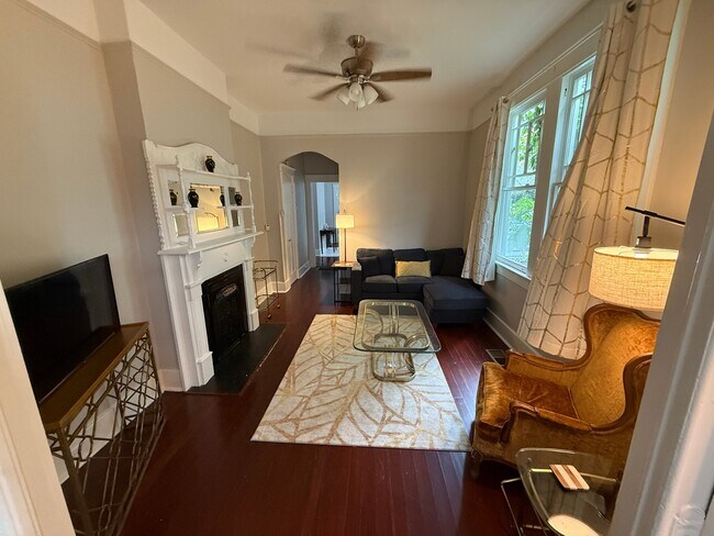 Foto del edificio - 7709 Sycamore St