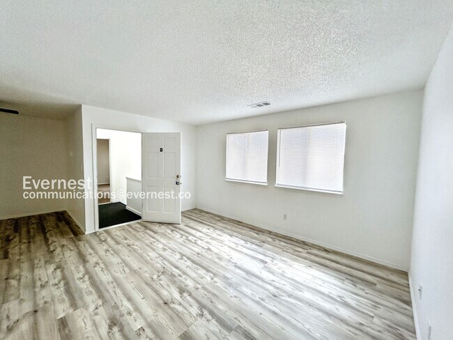 Foto del edificio - 1120 Yuma St