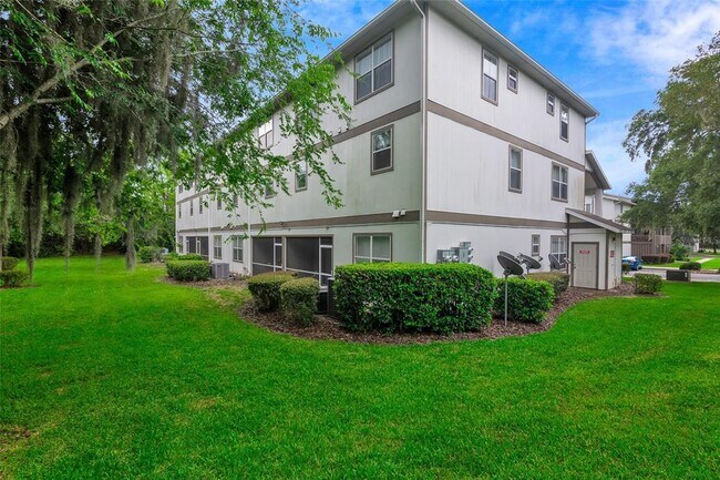 Building Photo - 6519 W Newberry Rd