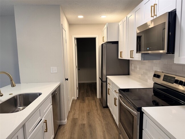 Foto del edificio - 801 Hudler St