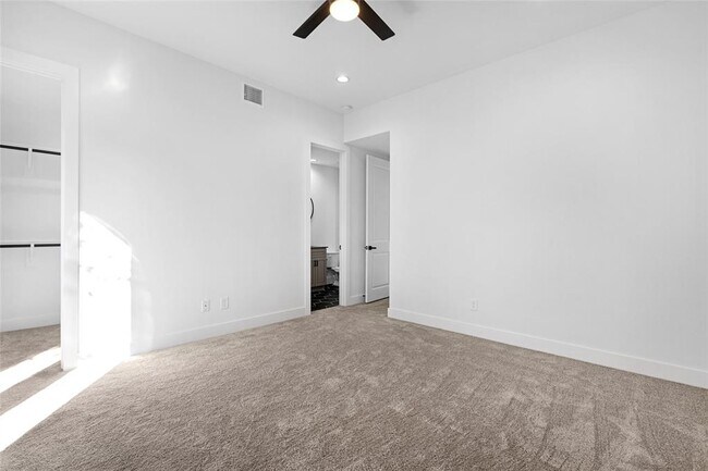 Foto del edificio - 7905 Cora St
