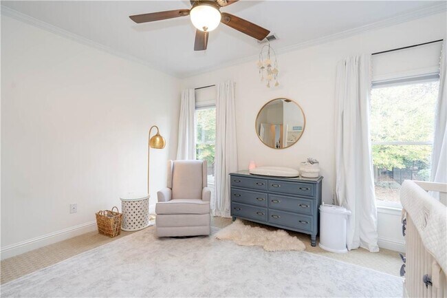 Foto del edificio - 2153 Whitekirk St NW