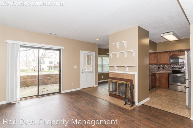 Building Photo - 2 br, 1.5 bath House - 9565 Maple Way