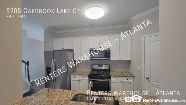 Foto del edificio - Move In Ready! Spacious 3 Bedroom END Unit...