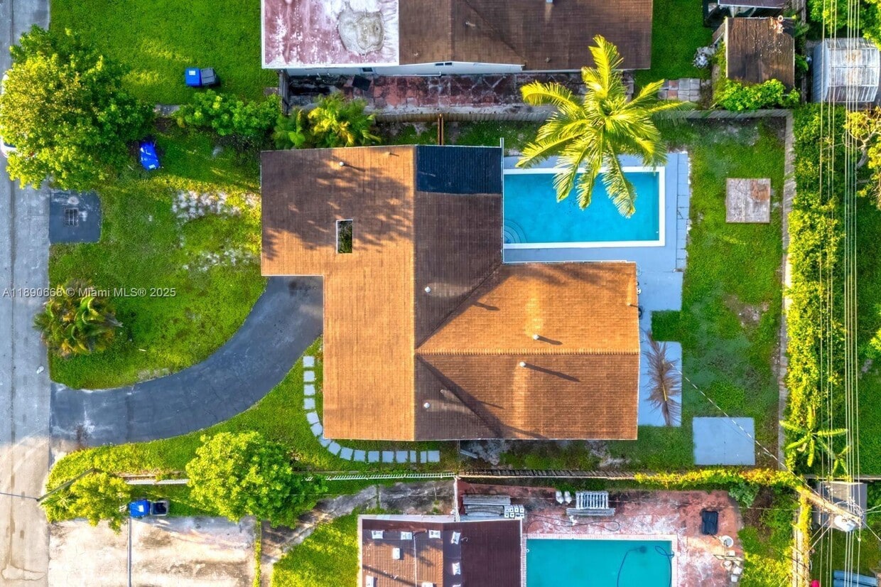 Foto principal - 3210 NW 72nd Way