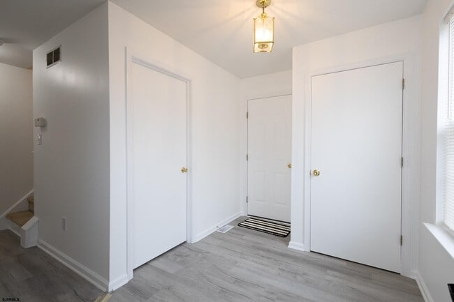 Foto del edificio - 4 Millard Ave