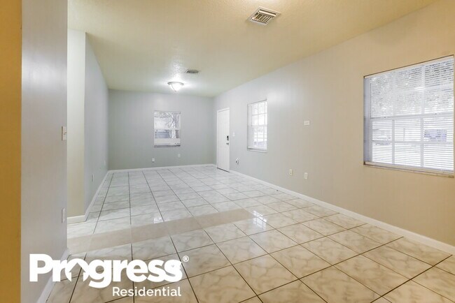 Foto del edificio - 2281 NW 87th St